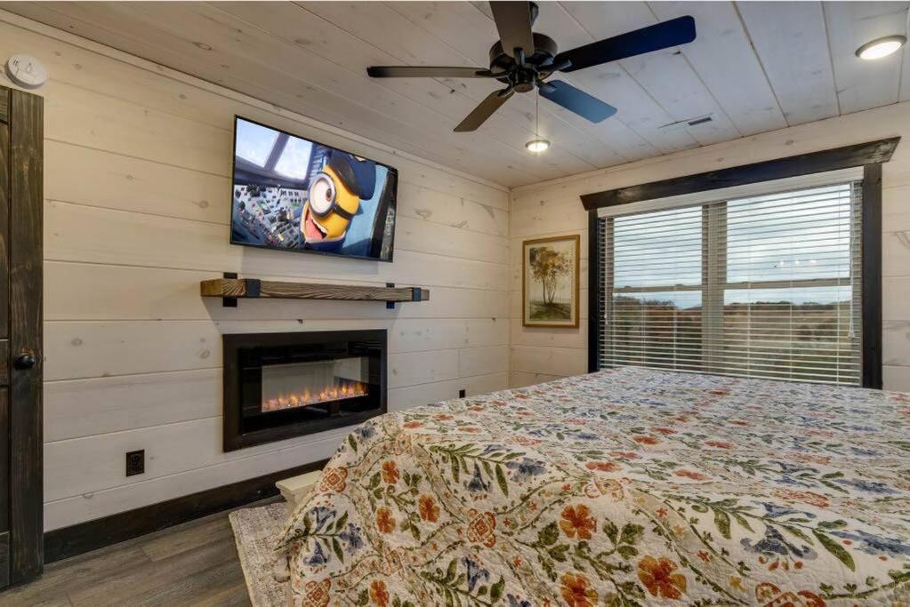 Blue Moon Ridge: Brand New Cabin! 5 Bedrooms, Pool/Hot Tub, Theatre Pigeon Forge Kültér fotó