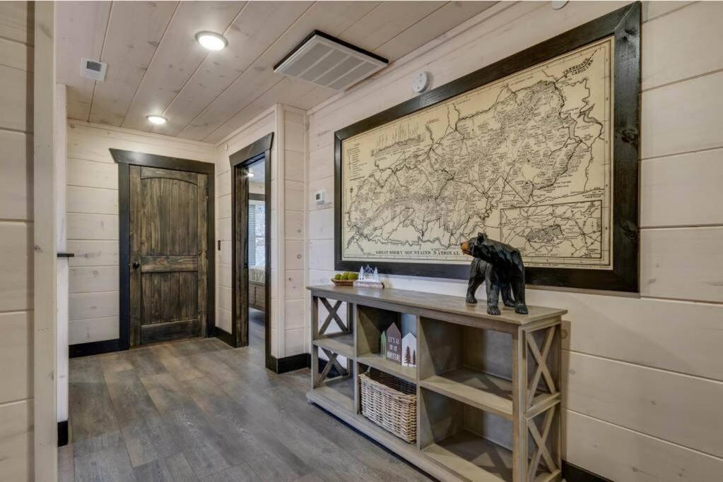 Blue Moon Ridge: Brand New Cabin! 5 Bedrooms, Pool/Hot Tub, Theatre Pigeon Forge Kültér fotó